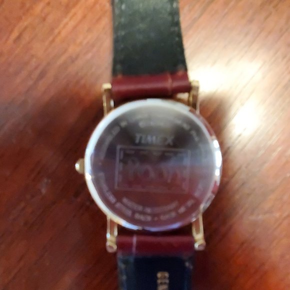 Disney watch - Picture 3 of 3